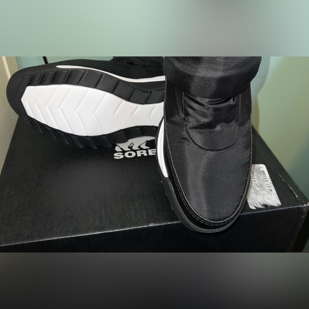 ❄️WOMEN'S Sorel ONA™ RMX PUFFY STRAP SNEAKER BOOT size 12❄️